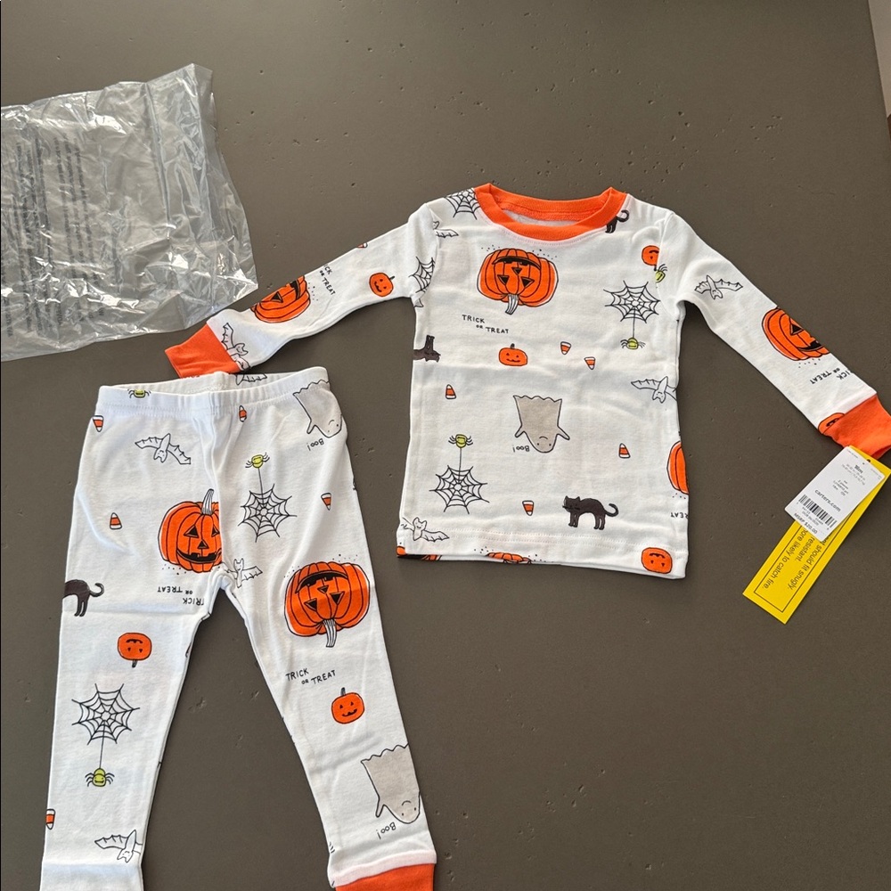 Carter’s Baby Halloween outfit 18M. New with tags
